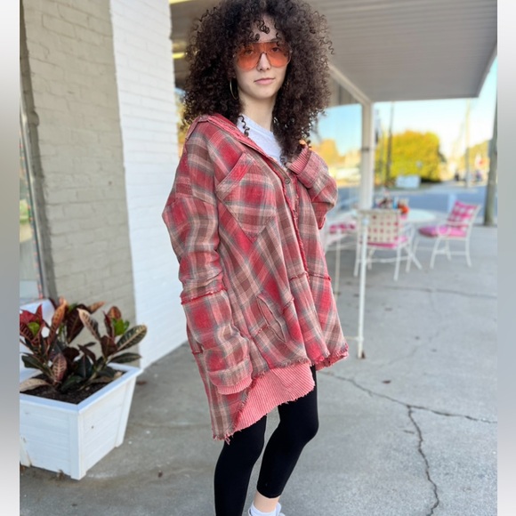 Oli and Hali mineral washed shacket - Picture 2 of 5